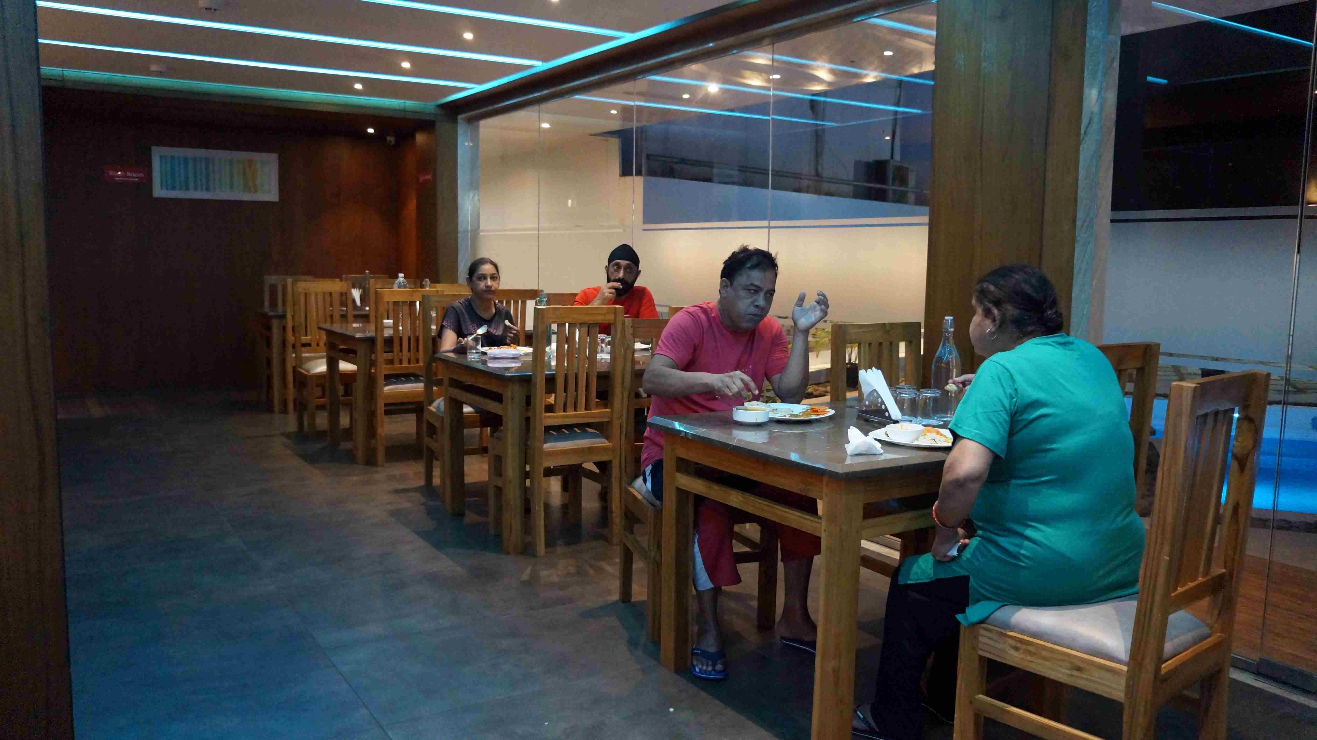 Sea Port - Restaurant.jpg